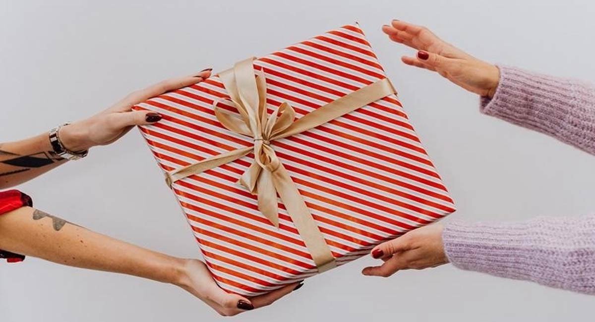 Diwali Gifting: Hampers of joy