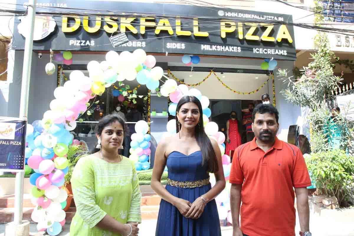 Hyderabad: Duskfall Pizza store opened at Madhuranagar