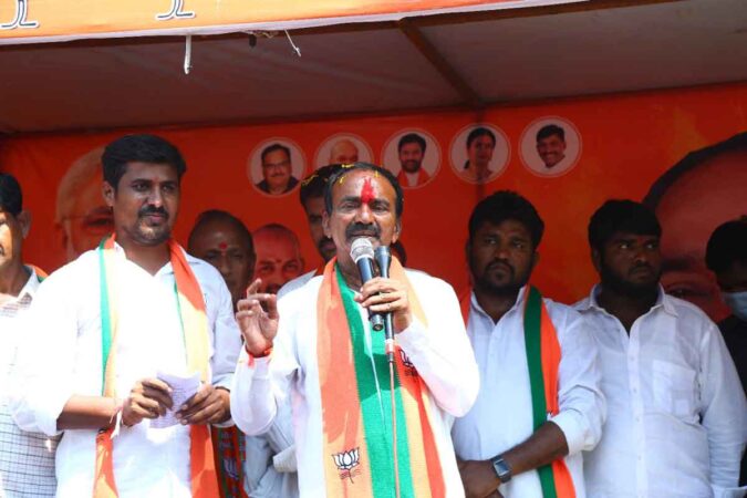 Huzurabad bypoll: Eatala raises doubts, accuses replacement of EVMs