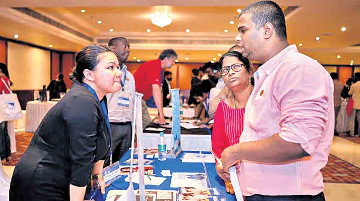 Destination USA: Experience distance learning programmes