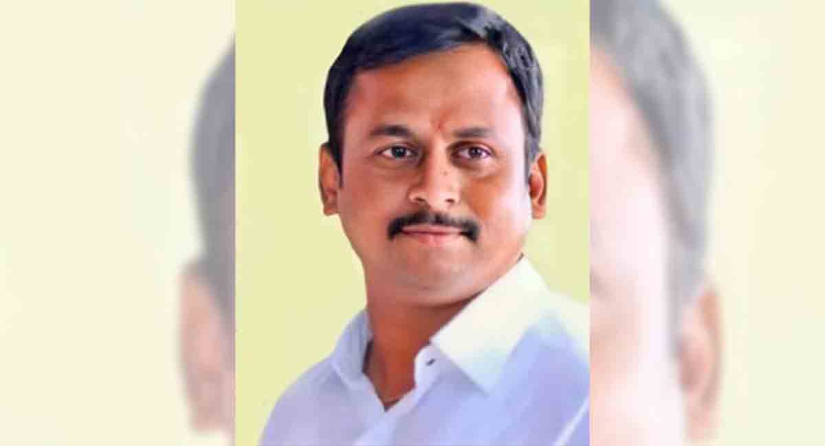 Gellu Srinivas Yadav promises to get medical college sanctioned to Huzurabad