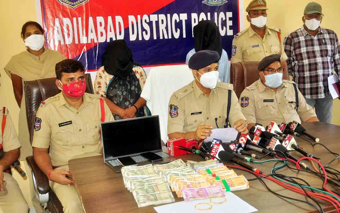 Self-styled godman held in Adilabad, Rs 11.7 lakh seized