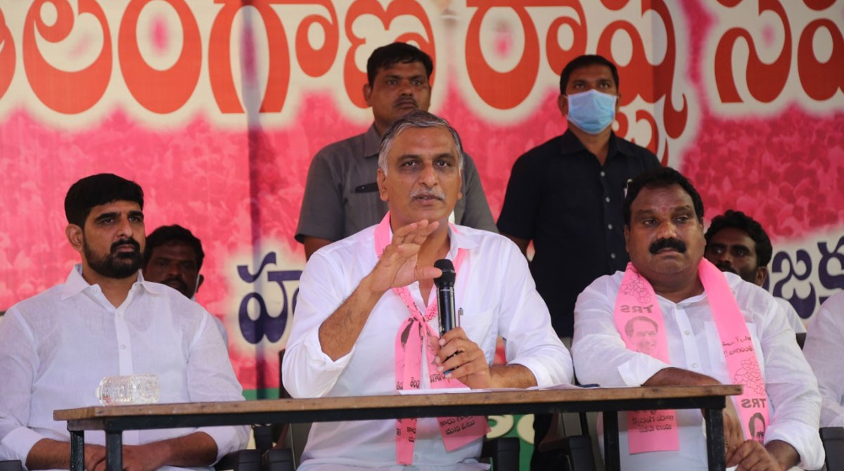 BJP has no right to seek votes from weavers: Harish Rao