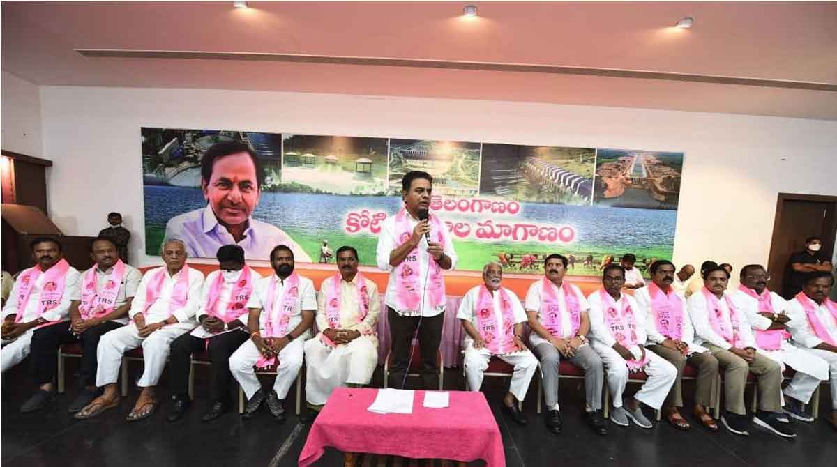 BJP, Congress in secret pact, says KT Rama Rao