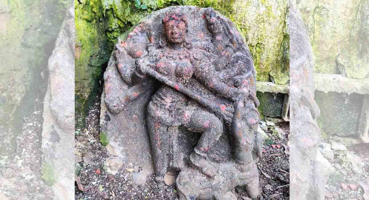 Rare Mahishasura Mardini sculpture found in Siddipet’s Kondapaka