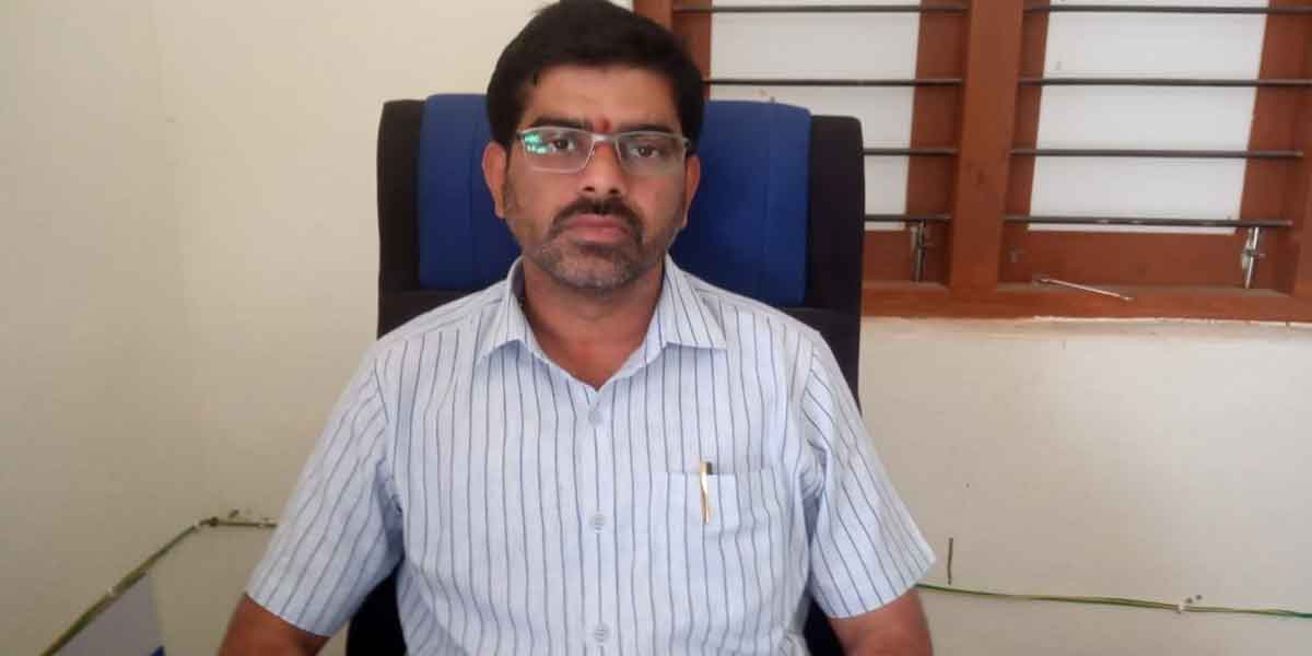 Medak: Narsapur Commissioner suspended for mass killing of street dogs