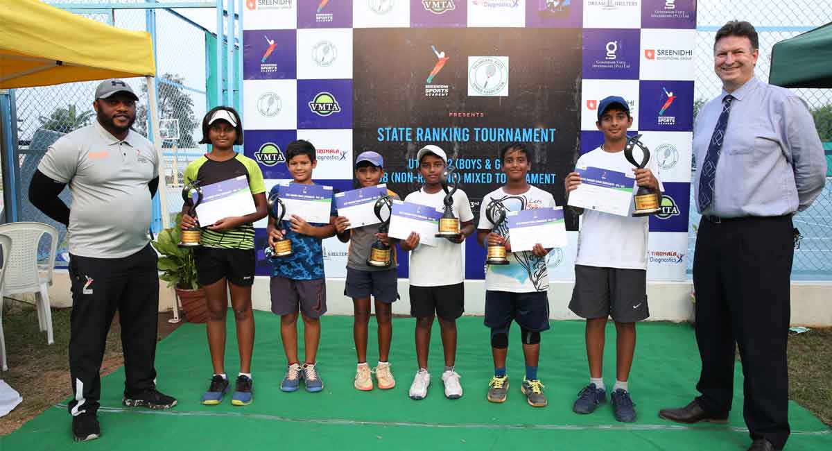 Niesha corners glory in Sreenidhi tennis tourney