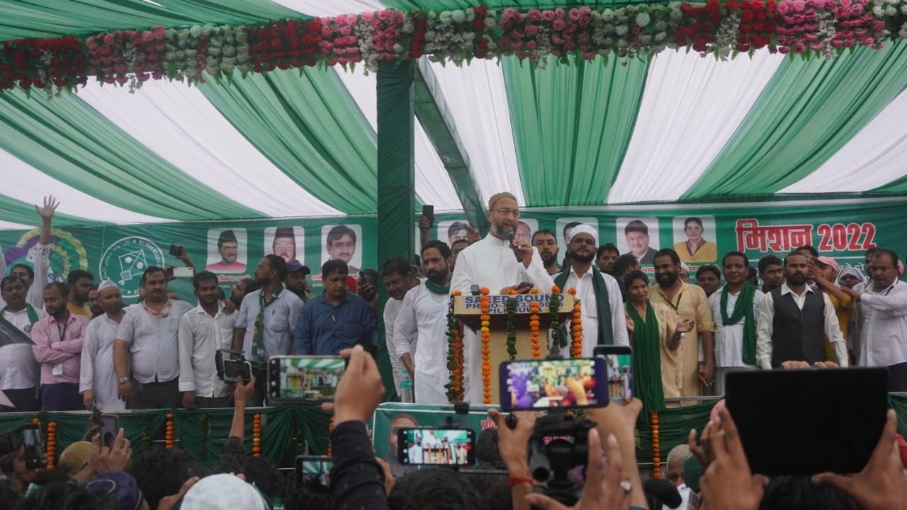 SP failed to provide justice to Muzaffarnagar riot victims, alleges Owaisi