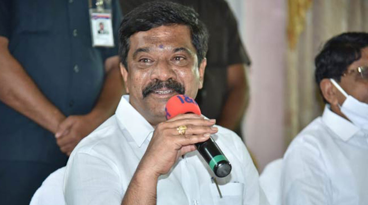 Construction of bridge at Somasila village soon, says Vemula