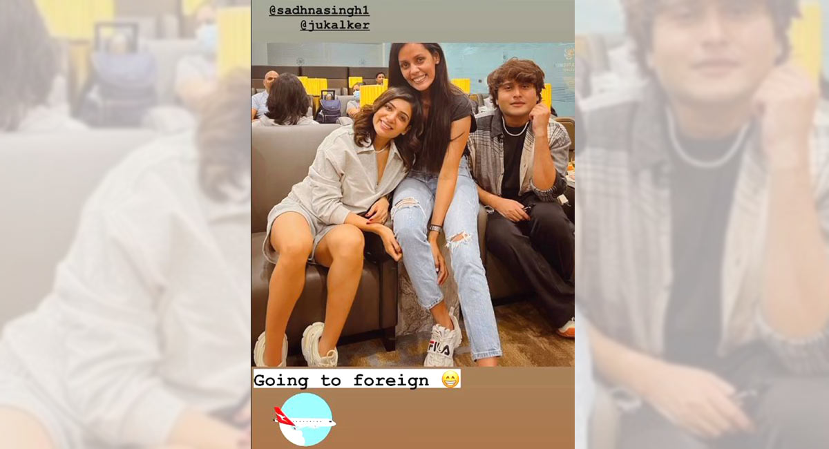 Samantha’s back-to-back trips as travelling makes her stress-free