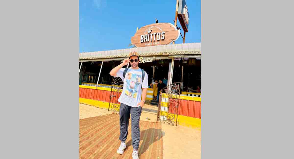 Madhav Mahajan celebrates his birthday with his family and friends in Goa