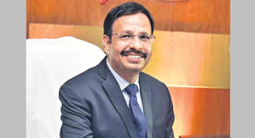 TSRTC MD Sajjanar inspects bus stations amid festive season