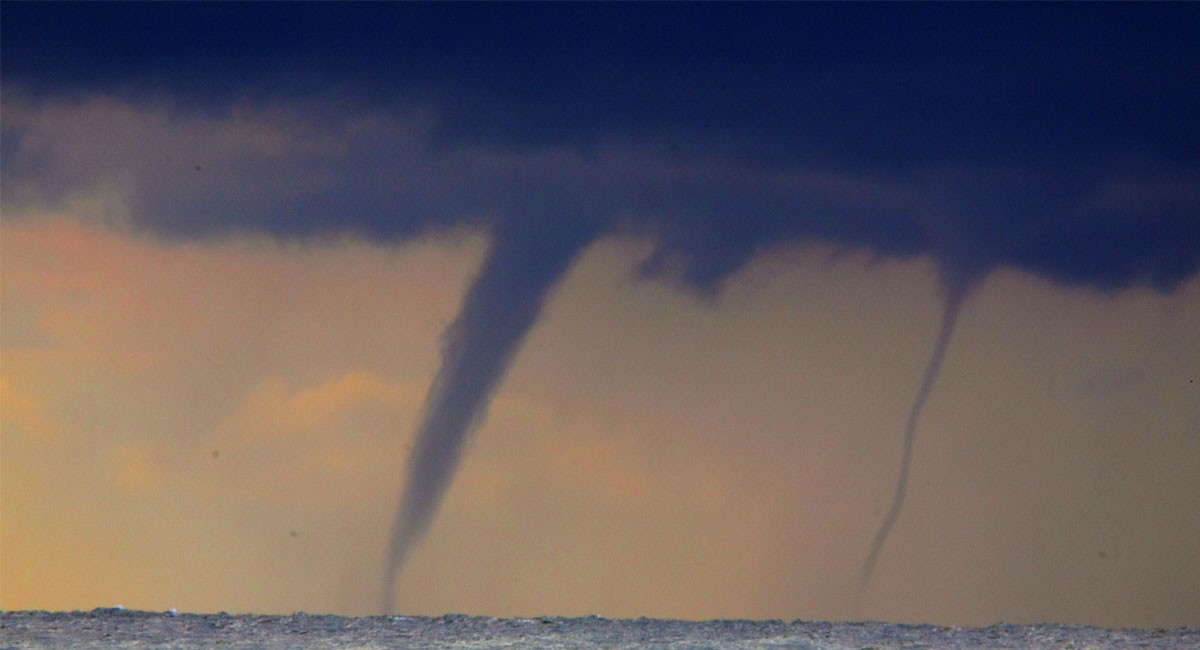 Watch: Waterspout in LMD in Karimnagar leaves people spellbound