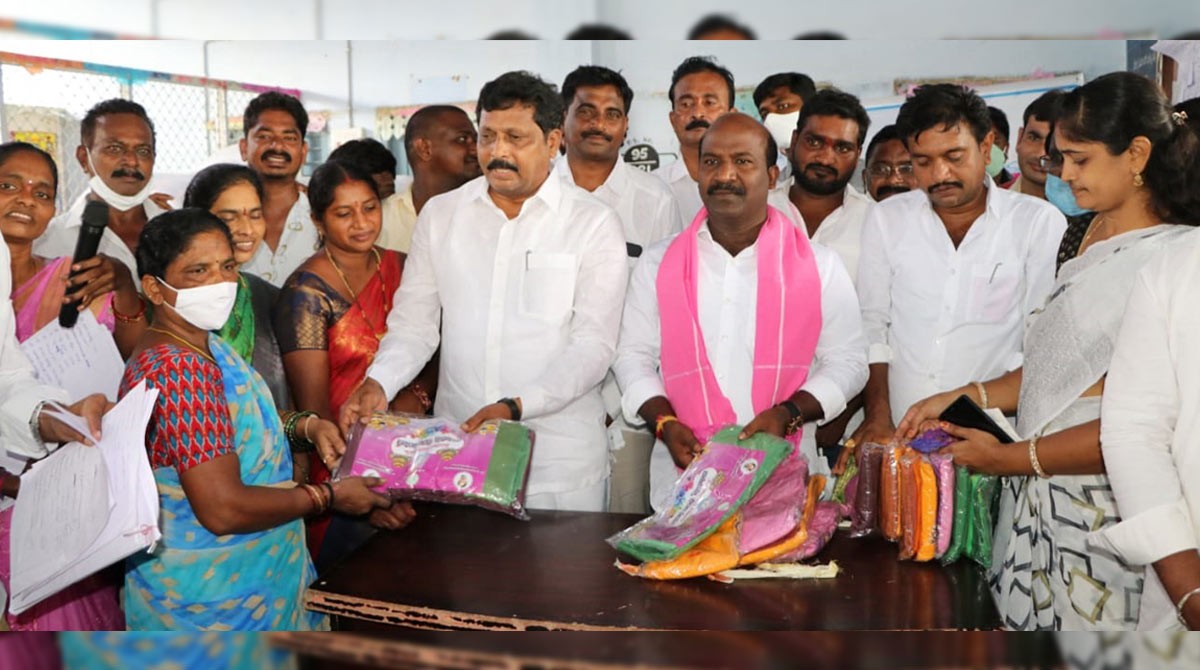 KCR wants a smile on every woman’s face: Lingaiah Yadav