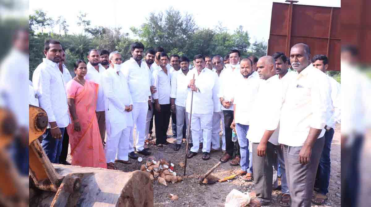 Patancheru MLA lays foundation to ORR link road