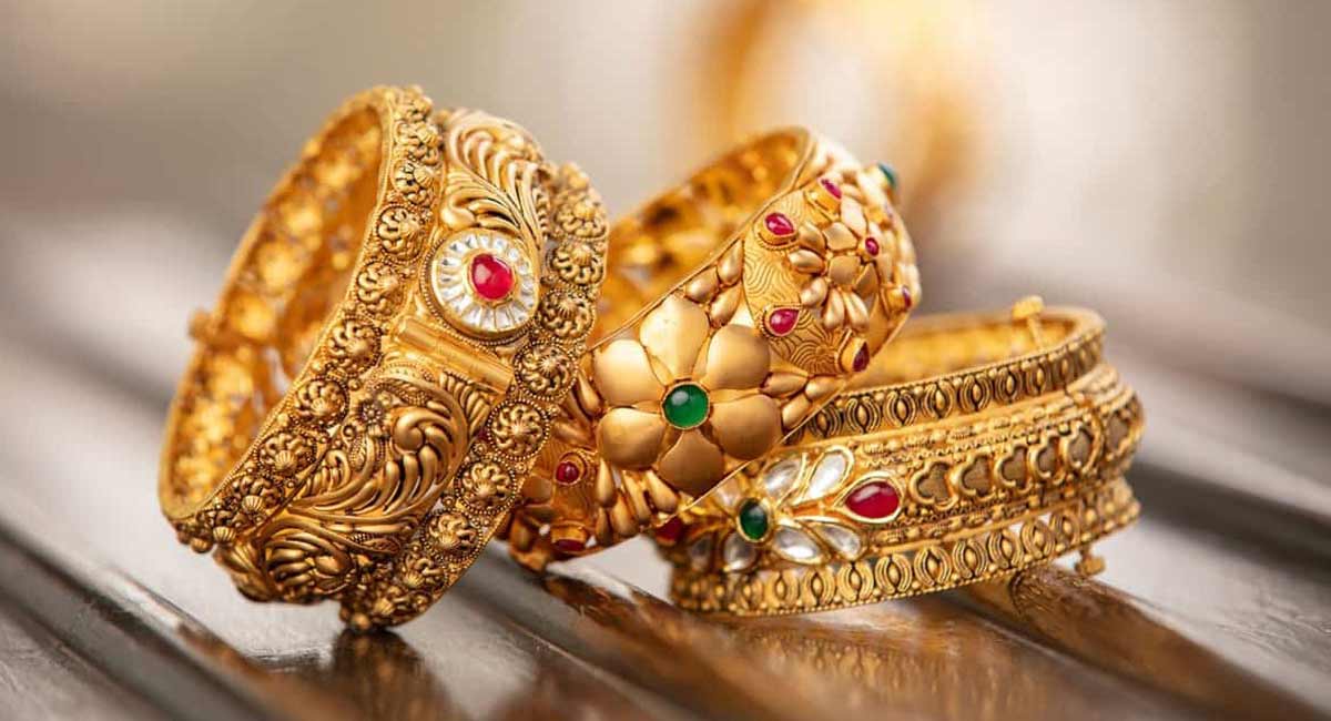 Gold demand sees uptick ahead of festive season