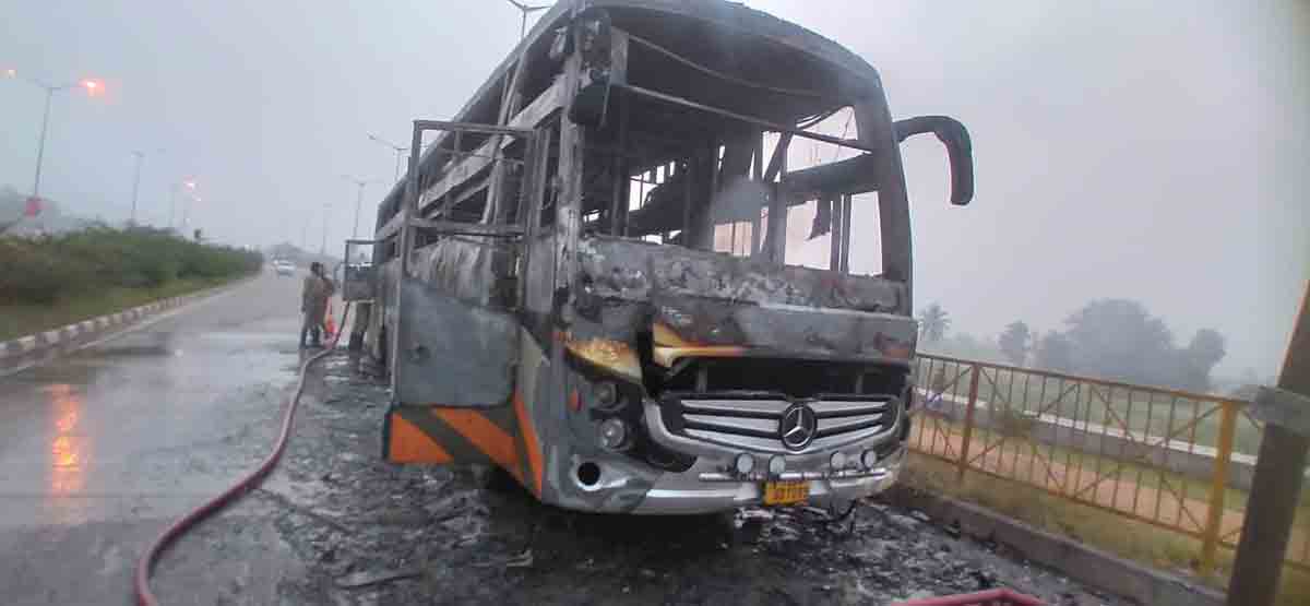 Jangaon: Narrow escape for 28 passengers as bus catches fire
