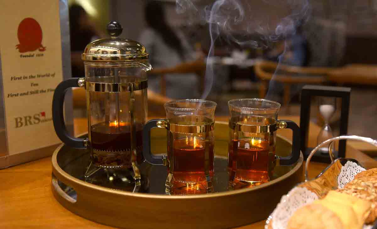Tea crazy Hyderabad gets Niloufer Cafe’s Rs.1,000 tea