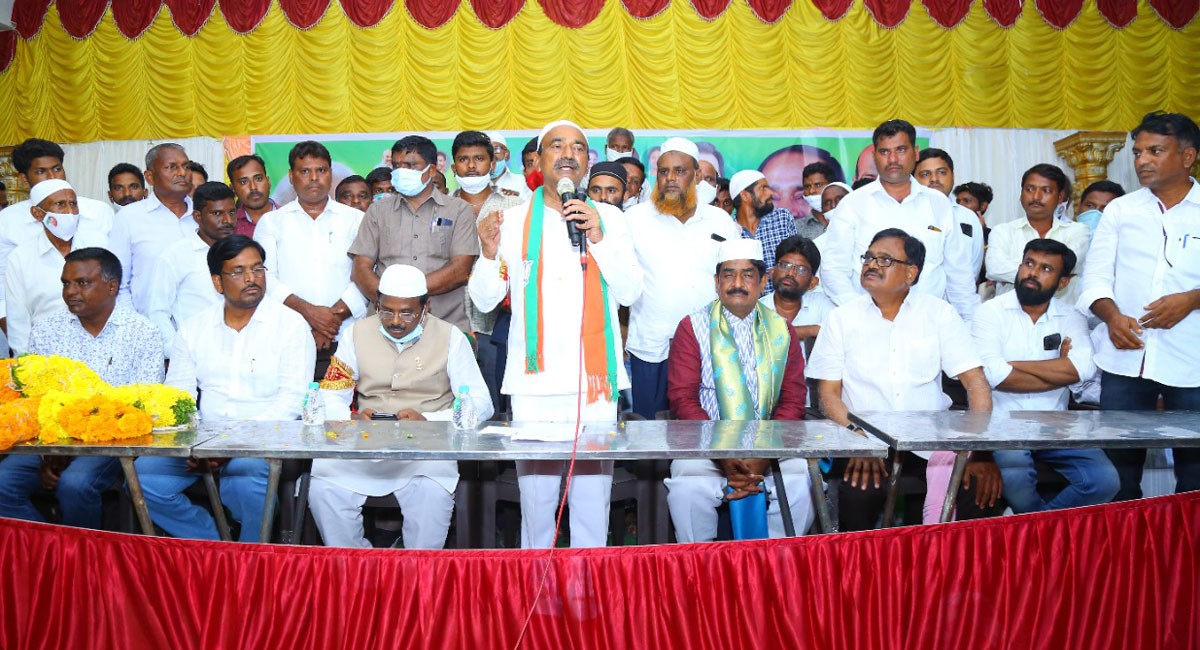 Huzurabad bypoll: Eatala files nomination papers