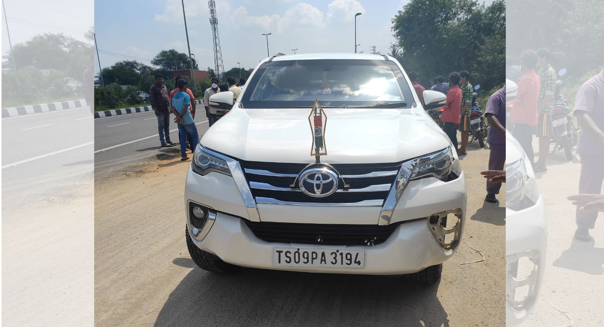 Telangana Speaker’s convoy vehicle hits man, dies