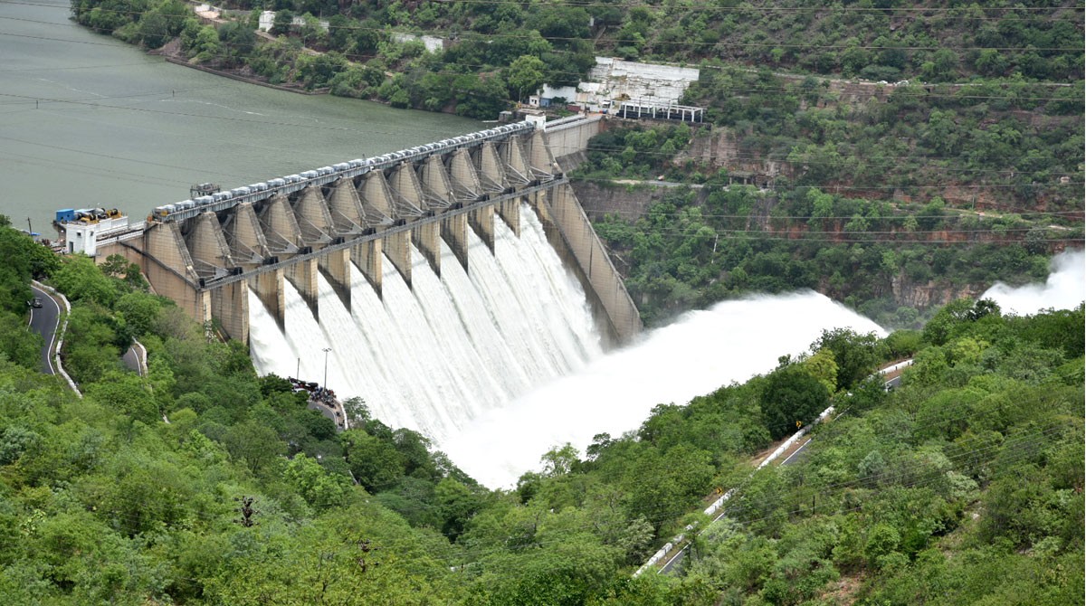 Telangana firm on hydel power plan