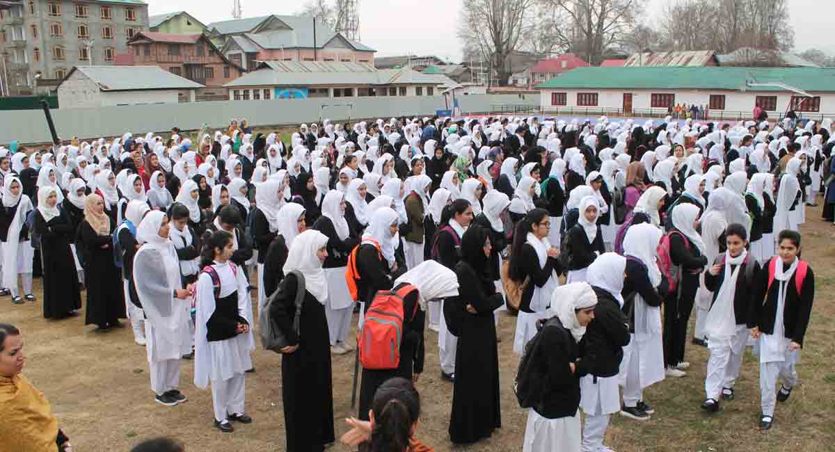 Kashmir school displays unique biodiversity wall for students