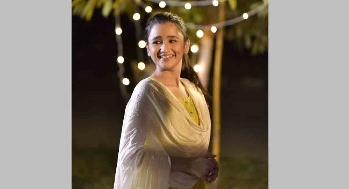 Alia Bhatt’s lookalike is breaking the internet!