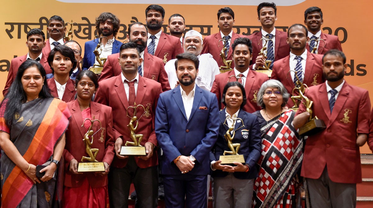 Sports Minister Anurag Thakur presents 2020 National sports awards