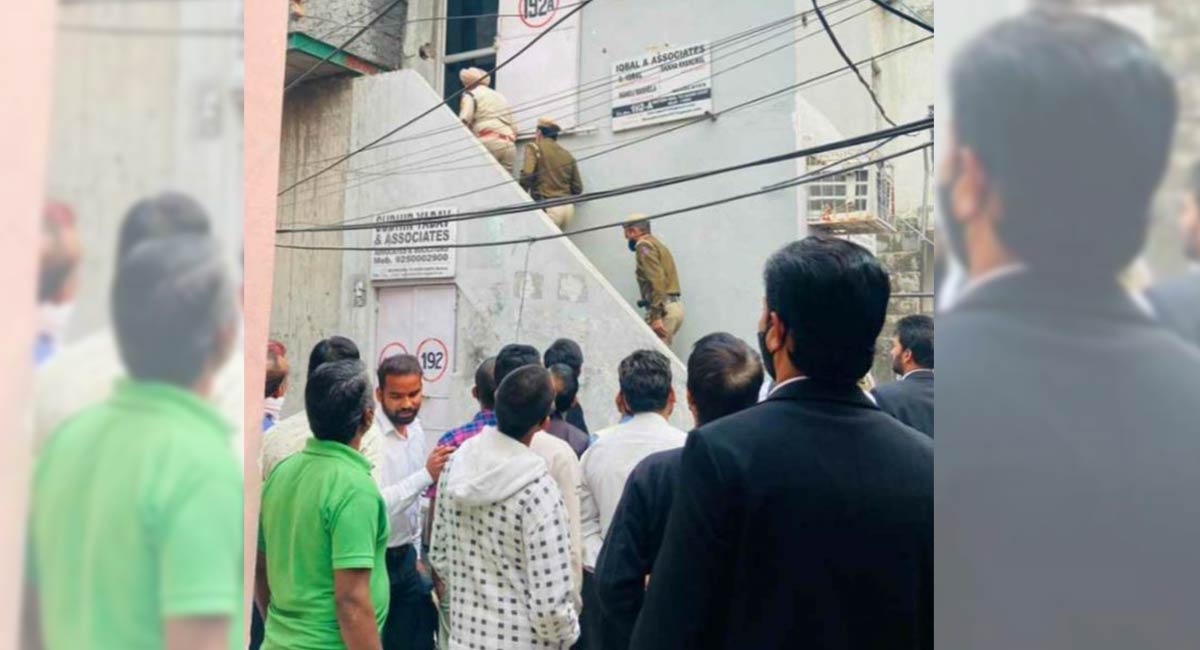 Body of bar association employee found in Tis Hazari Court chamber