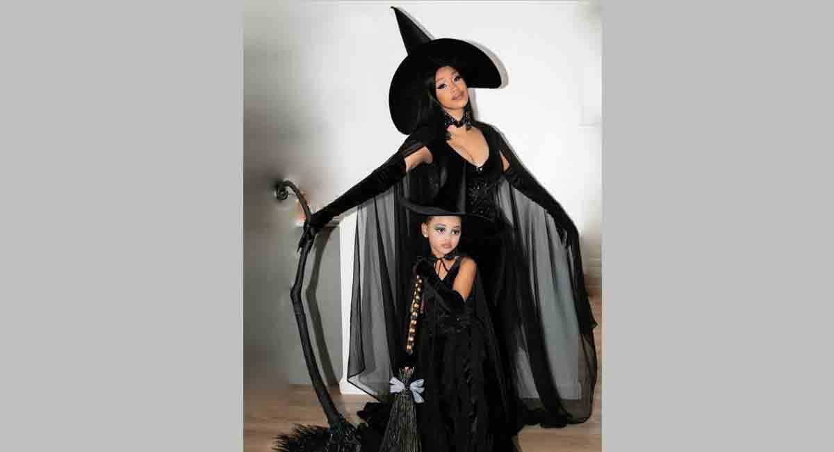 Cardi B, daughter Kulture twin on Halloween
