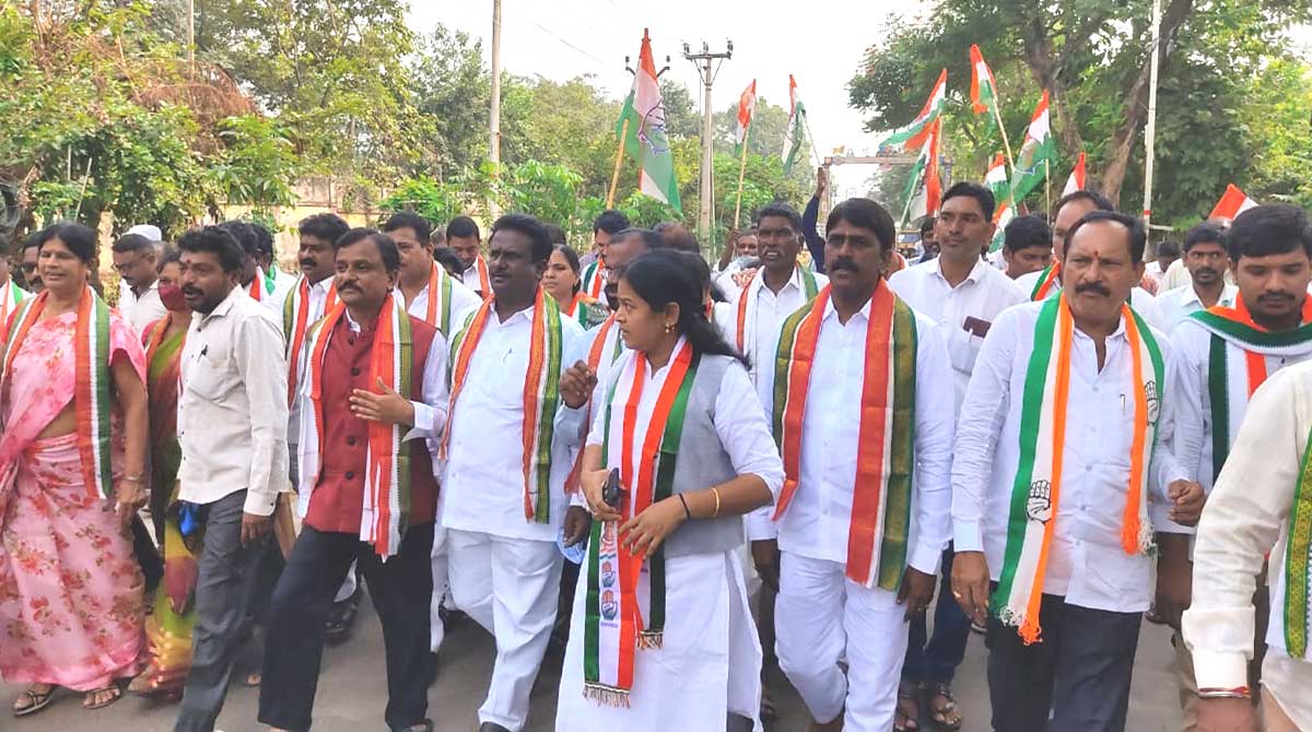 Congress takes out protest rally on farmer’s issues in Kothagudem