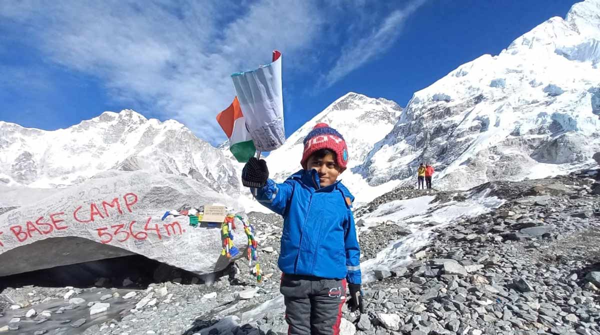 Hyderabad’s 4-yr-old hoists tricolour at Everest Base Camp