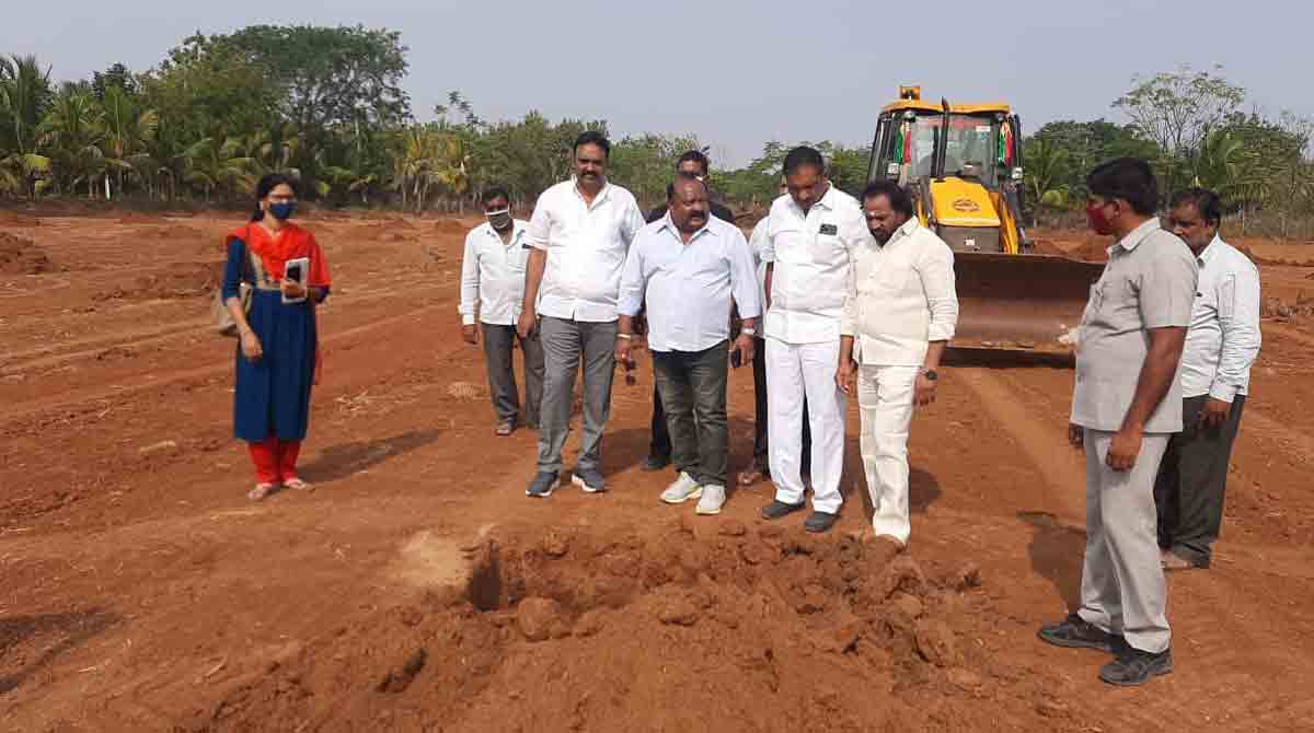 Minister Gangula takes lead in crop switching