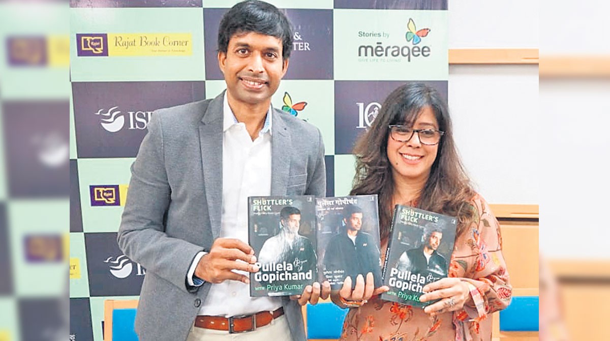 Pullela Gopichand unveils memoir ‘Shuttler’s Flick’