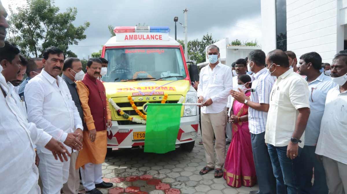 Harish Rao launches ambulance with life support system in Siddipet