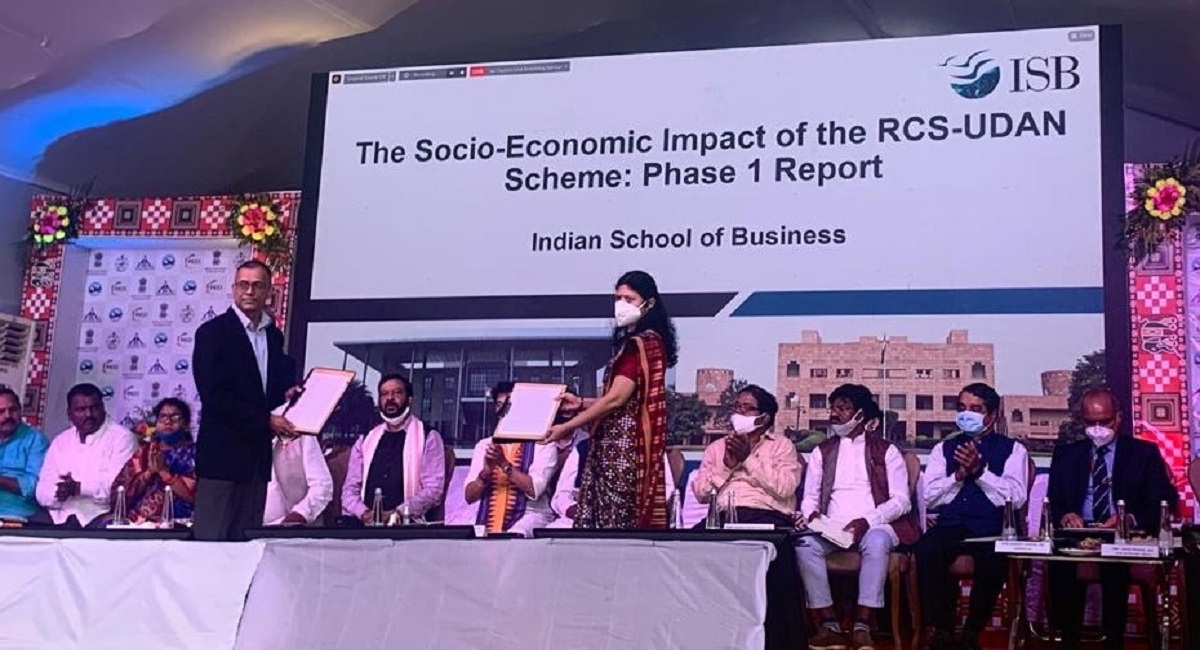 ISB inks MoU with Ministry of Civil Aviation