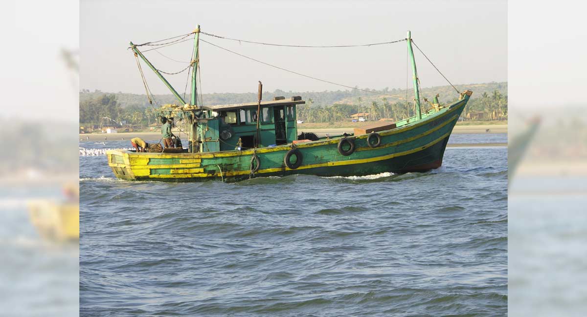 Indian fisherman killed in Pakistan firing off Gujarat coast