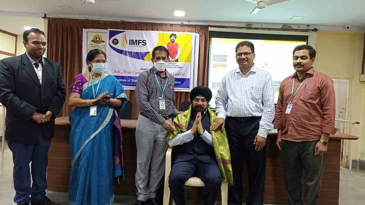 Hone skills to be job-ready, KITSW graduates told