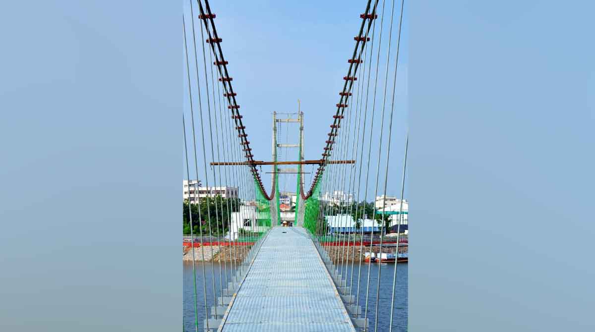 Khammam: Lakaram tank suspension bridge works near completion