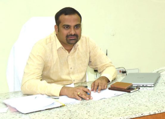 Enforce model code of conduct strictly: Collector RV Karnan