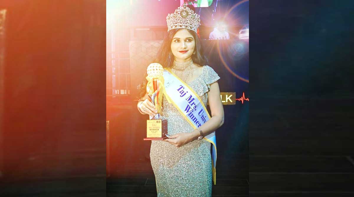 Khammam woman bags ‘Mrs. Taj Universe’ title