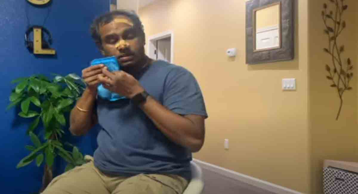 ‘Desi’ jokes by this NRI will crack you up