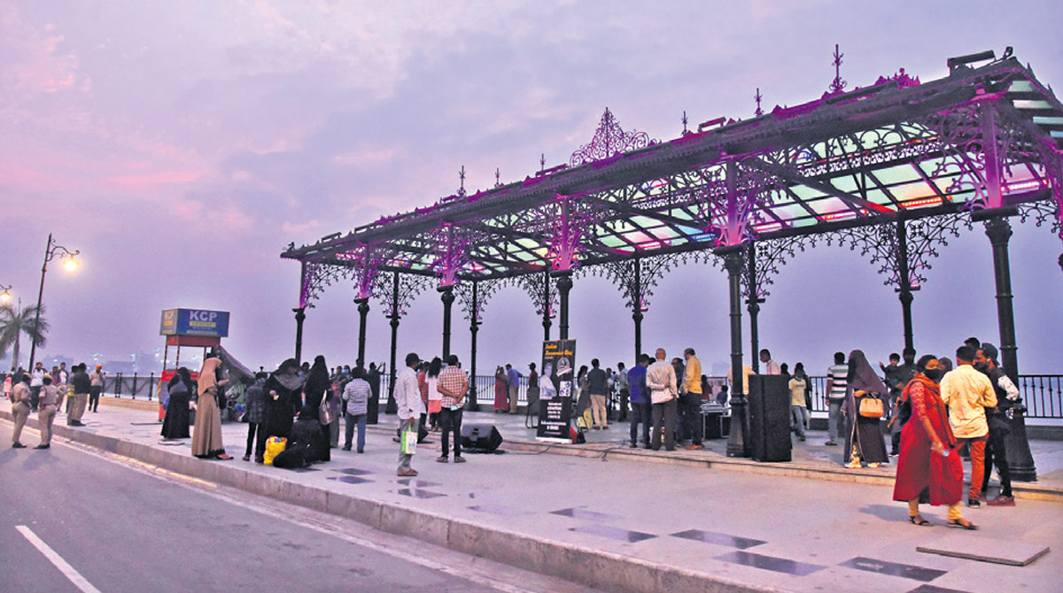 Swachhata Sunday Funday at Tank Bund a hit