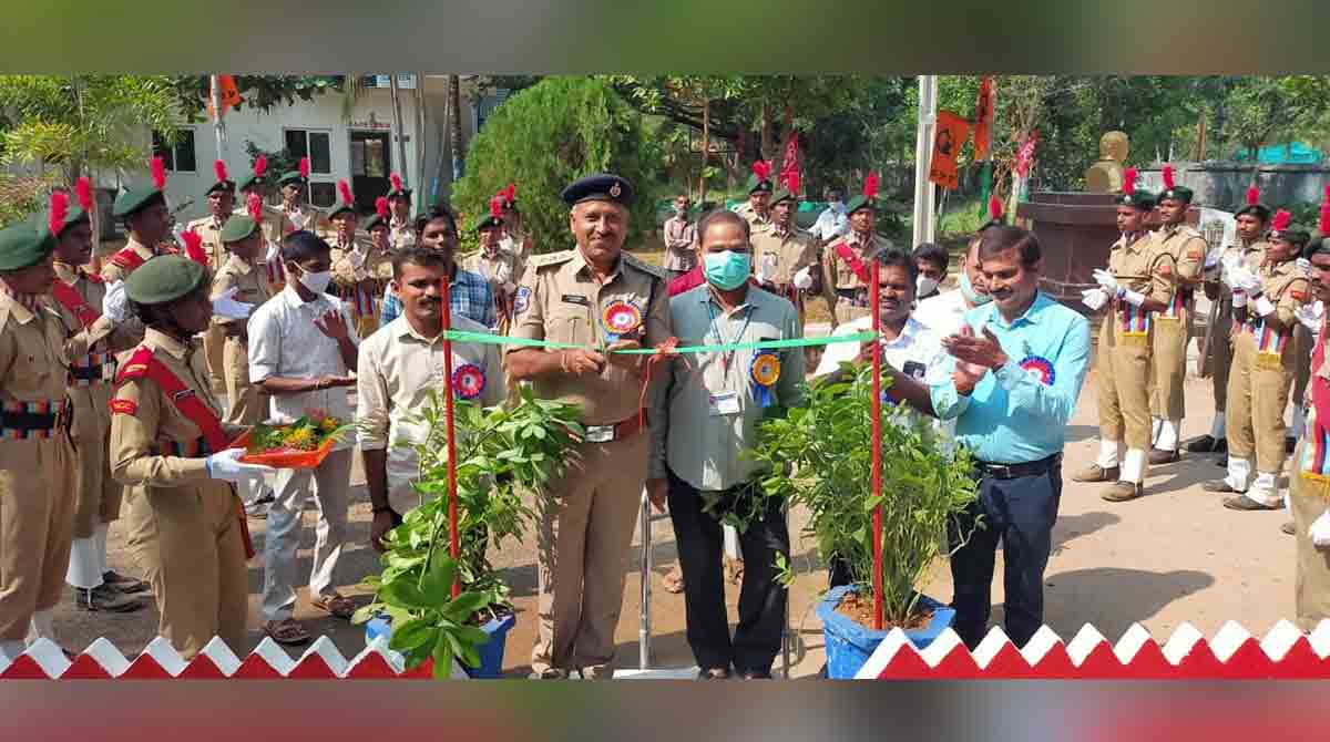 Lead a disciplined life: Siddipet ACP to NCC Cadets