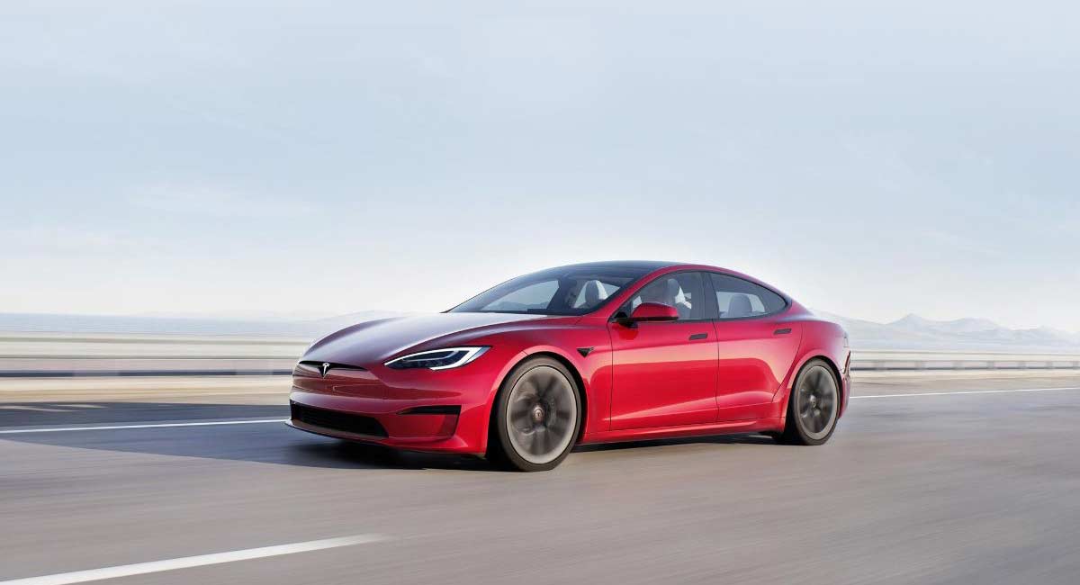 Tesla in ‘Full Self-Driving’ mode damaged after crash in US