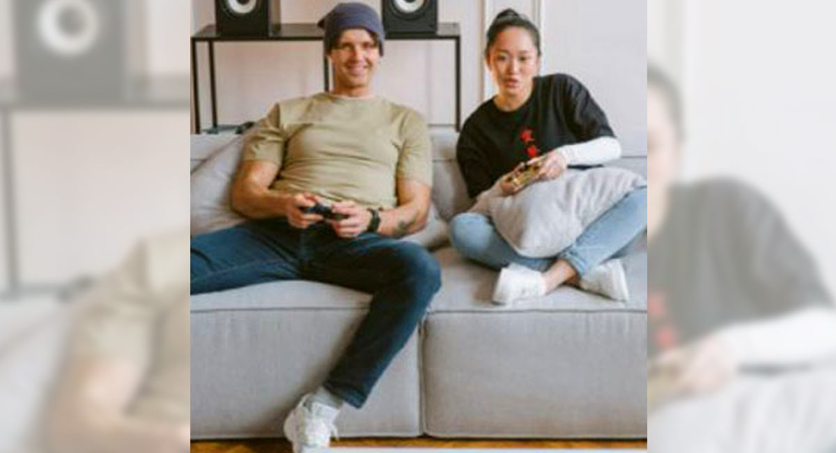 Those who game together, stay together: Study