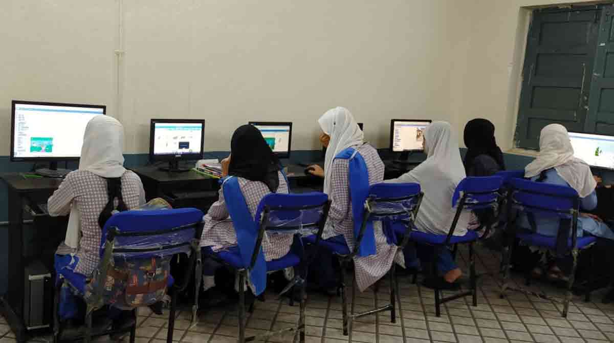 Wells Fargo to train 8,000 girl students in coding in three years