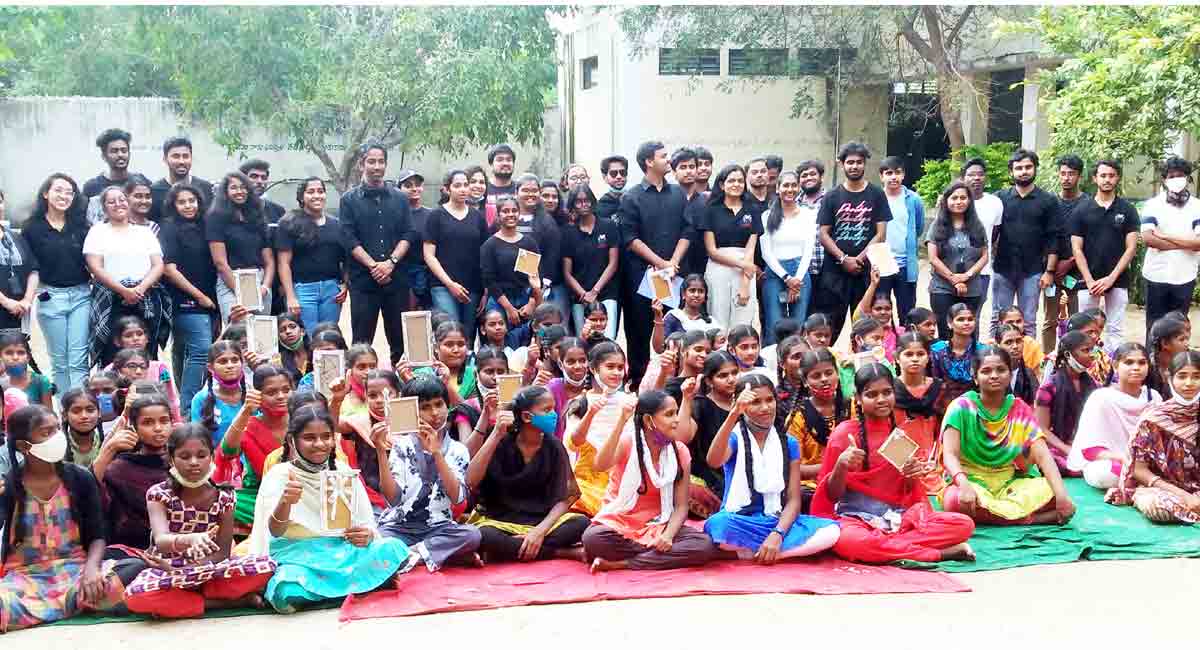 Woxsen University team visits Telangana’s model village Devuni Narmetta