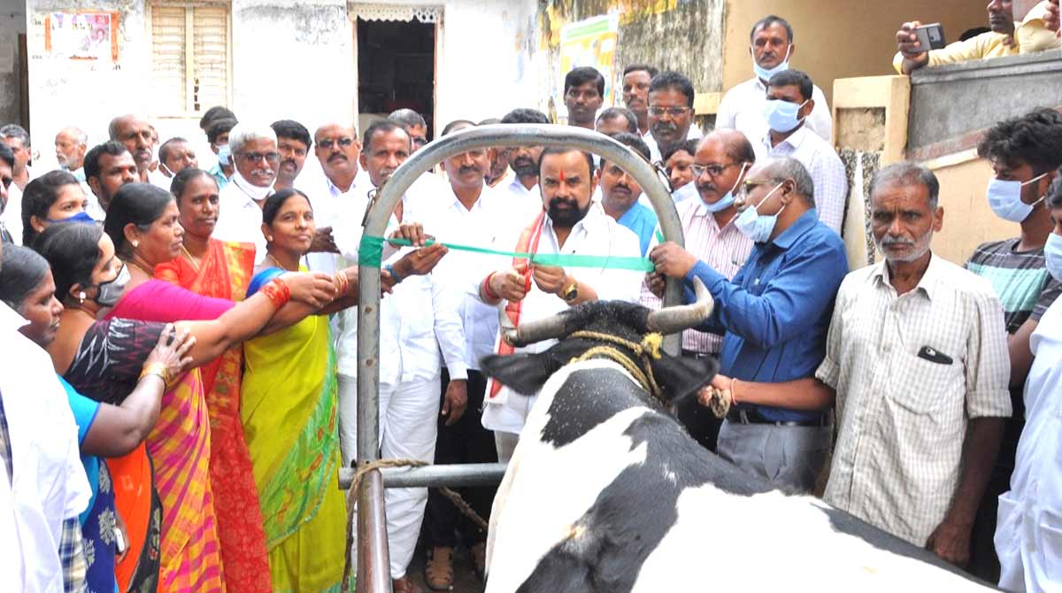 Golden time to Telangana due to farmer-friendly policies: DCCB Chairman