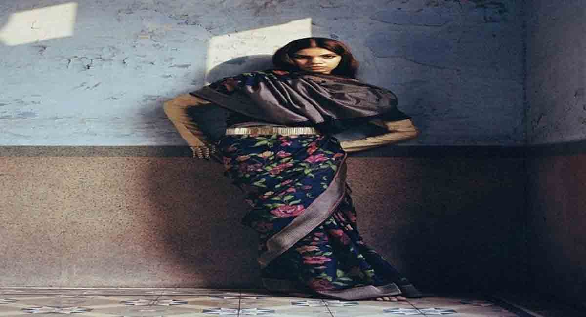 The magic of pure zari